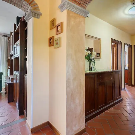 Polla Relax Vicino Lucca Dom wakacyjny Matraia